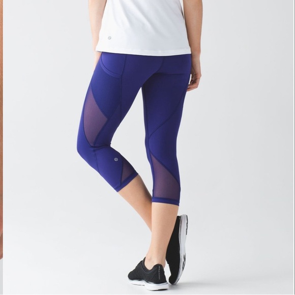 Lululemon fast as light crop - Picture 1 of 7